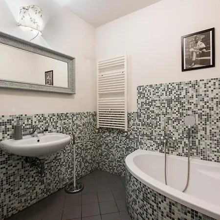 Hideaway By Mmega Апартаменты